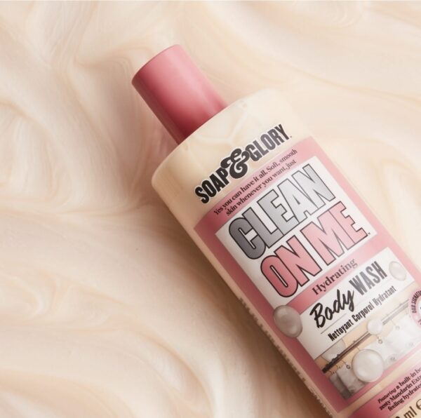 Soap & Glory's CLEAN ON ME Hydrating Body Wash (500ml) - Image 2